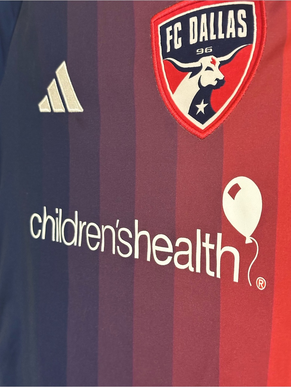 adidas Kids FC Dallas Short Sleeve Jersey in Red & Navy - Picture 2 of 6